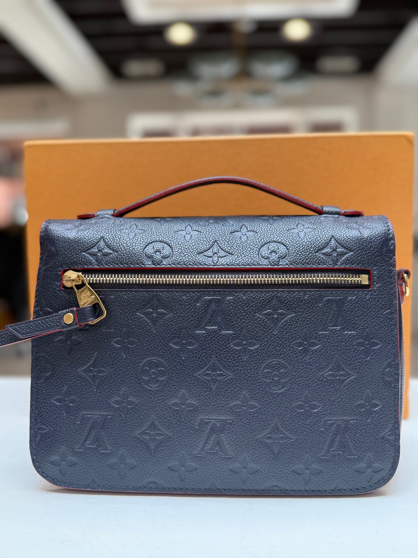 Louis Vuitton Pochette Métis Empreinte Navy