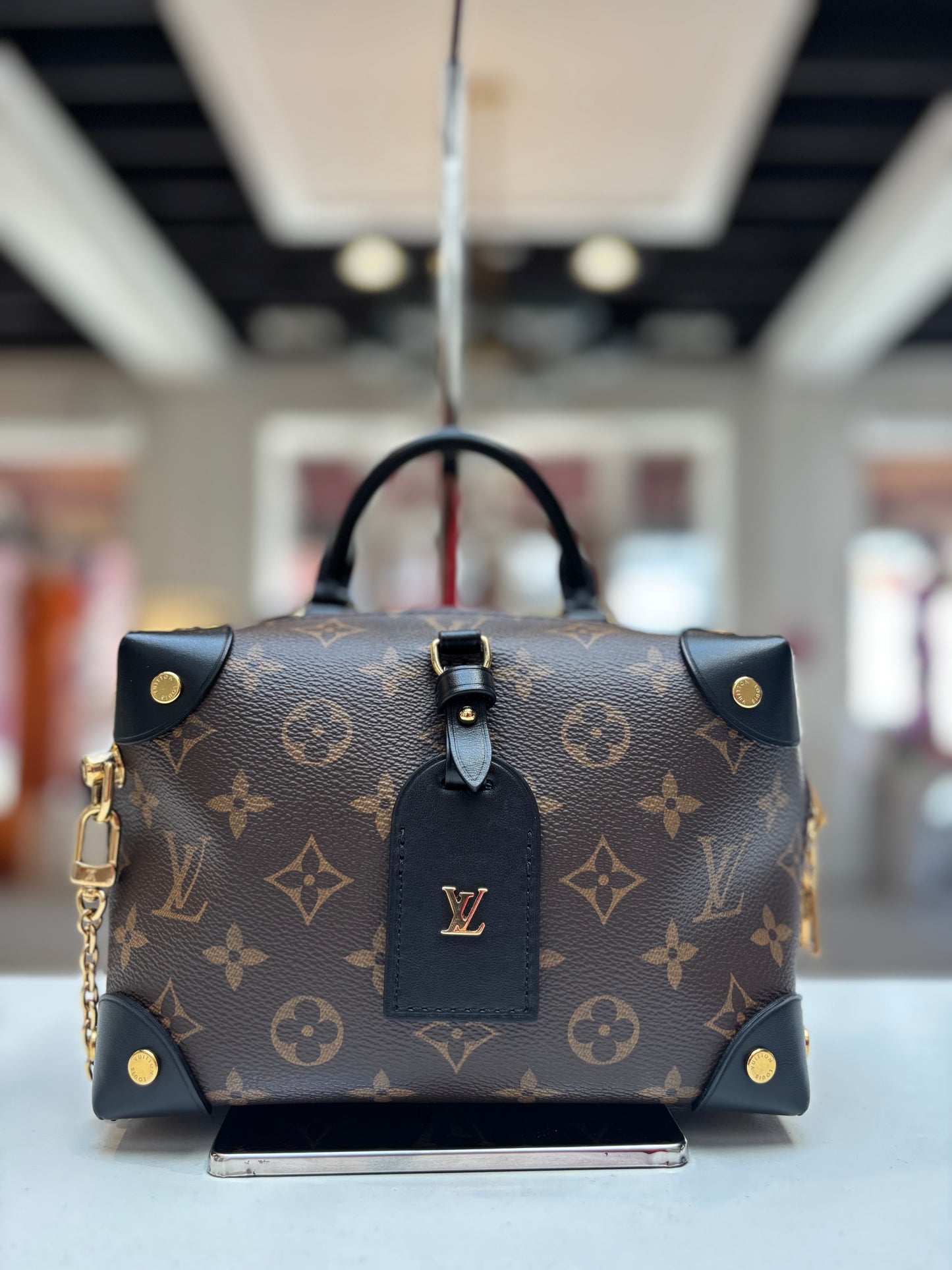 LV Petit Malle