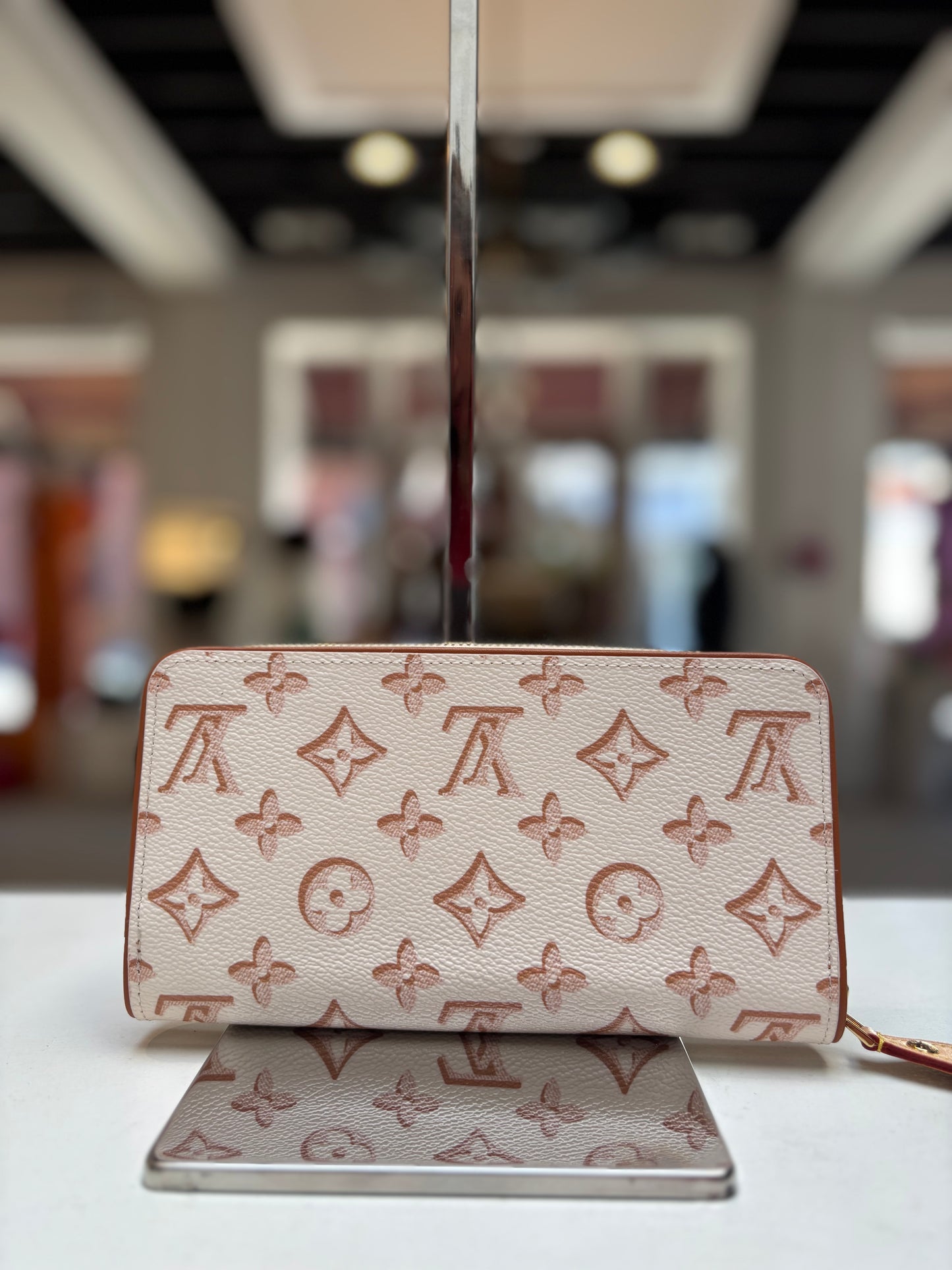 LV Zippy Wallet-Brand New