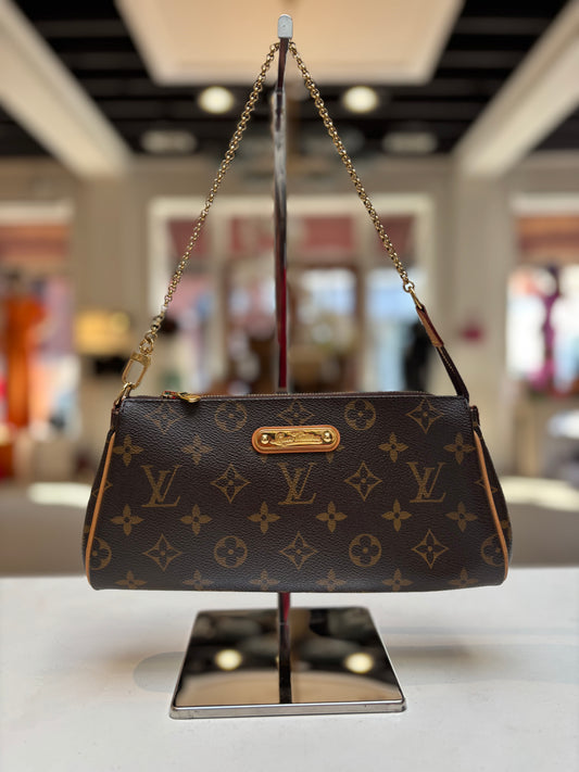 LV Eva Clutch