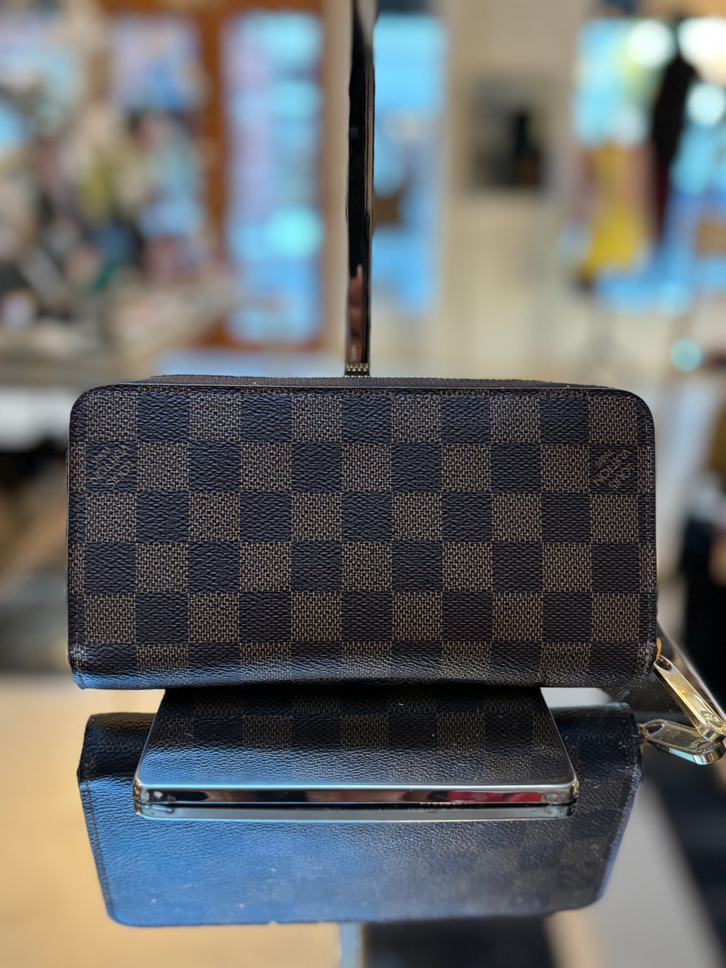 Louis Vuitton Zippy Long Wallet